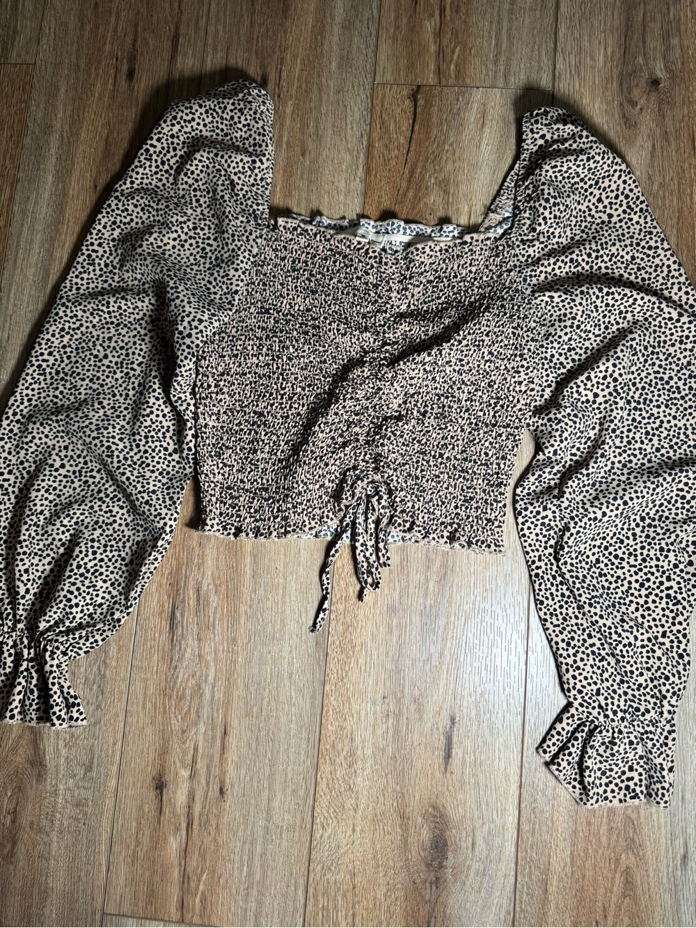Aspens Smocked Long Puff Sleeve Leopard Crop Top - Beige/Black M
